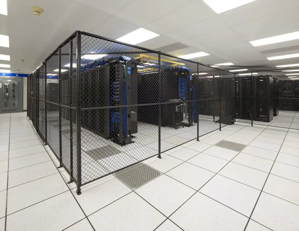 layanan colocation data center indonesia